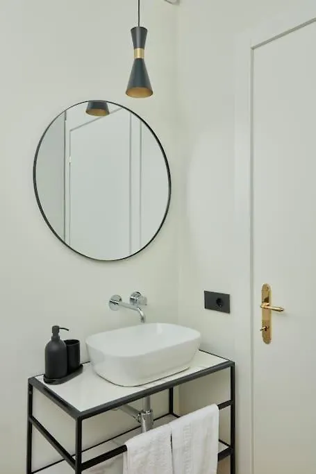 Casa Ortica, Three-Room Apartment Citta Studi/Politecnico/Besta 20 Min Duomo Milan 0*,  Italy