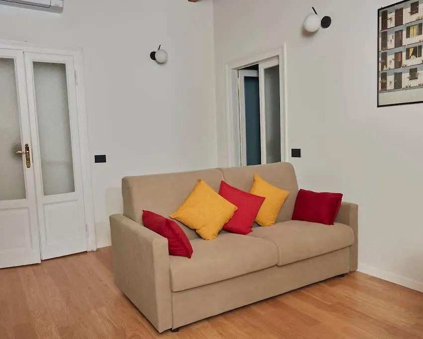 Casa Ortica, Three-Room Apartment Citta Studi/Politecnico/Besta 20 Min Duomo Milan 0*,